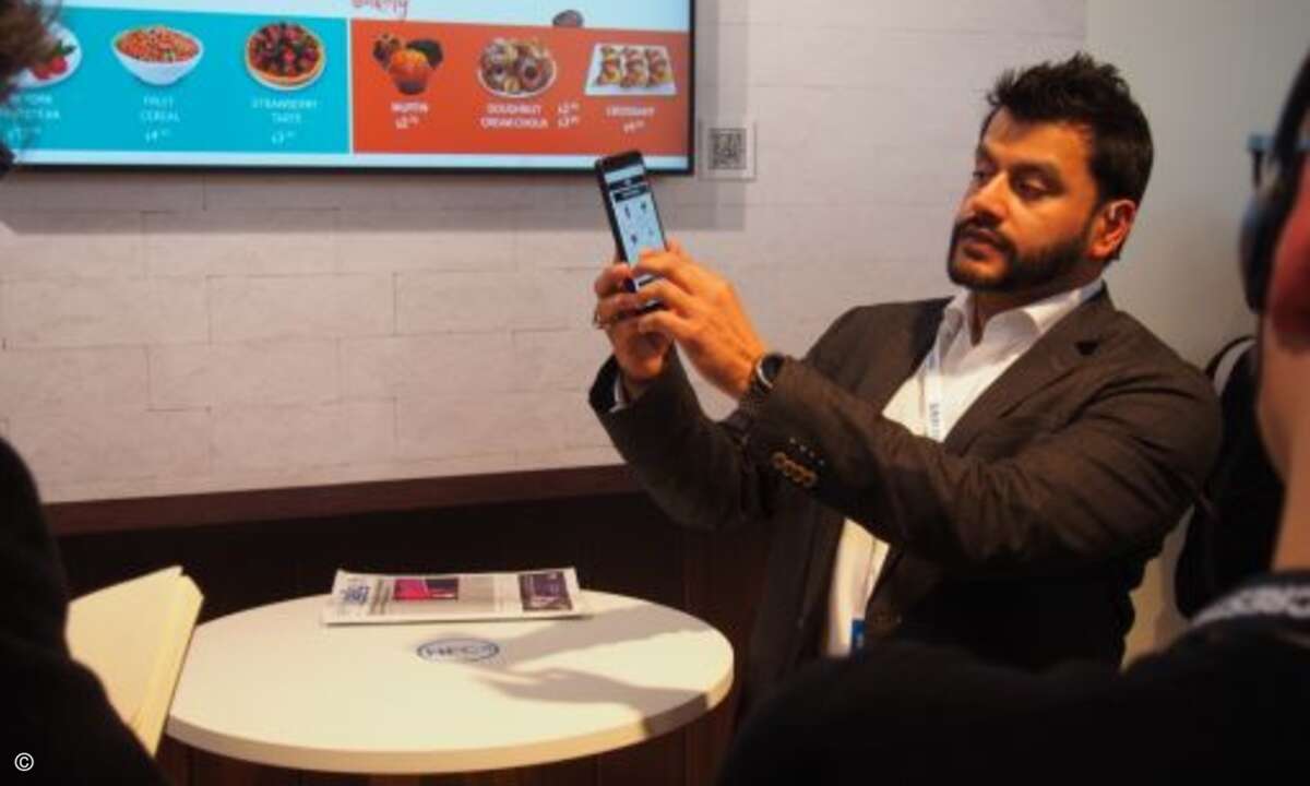Mit NFC macht Samsung Shopping mit dem Smarthphone möglich (Foto: CRN)