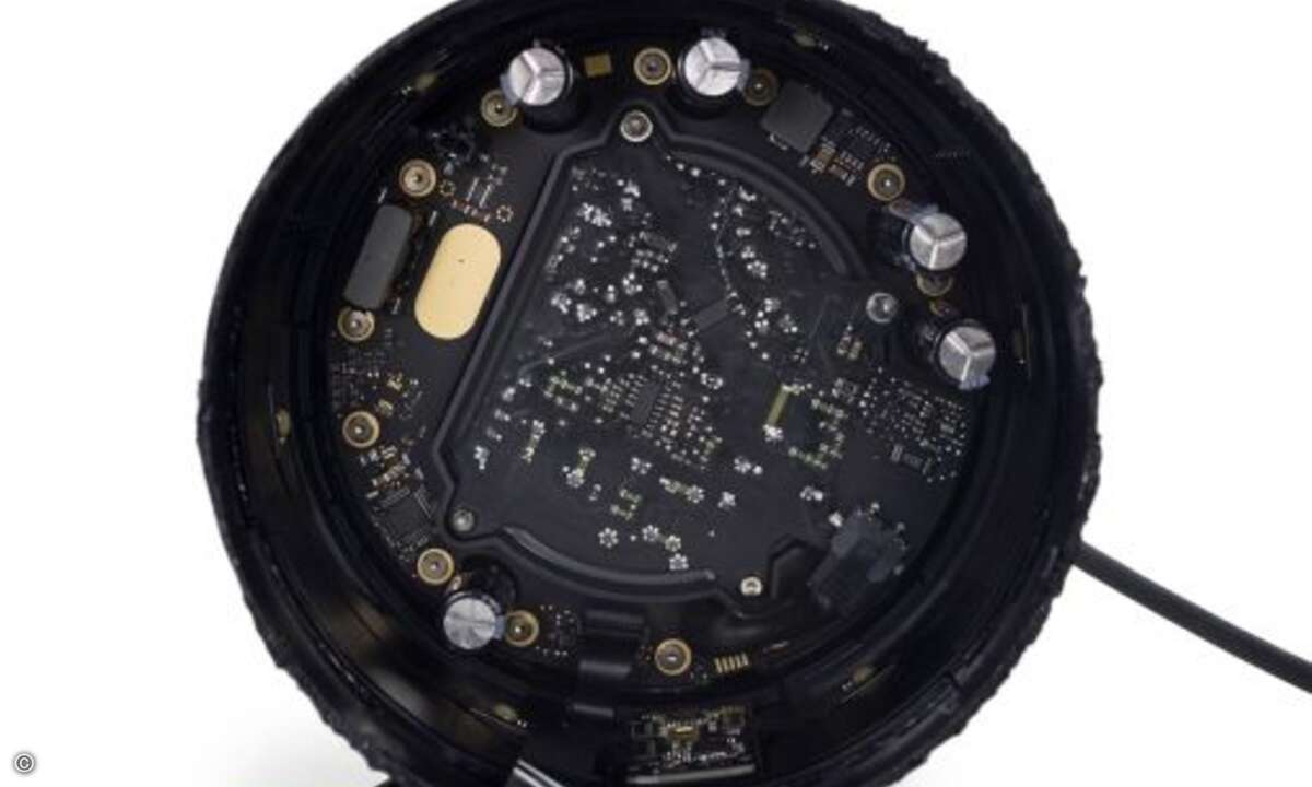 ...um an das kostbare Innenleben zu gelangen. (Foto: iFixit)
