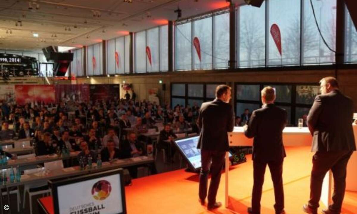Knapp 200 Kunden und Partner ließen sich die Gelegenheit nicht entgehen … (Foto: Fujitsu)
