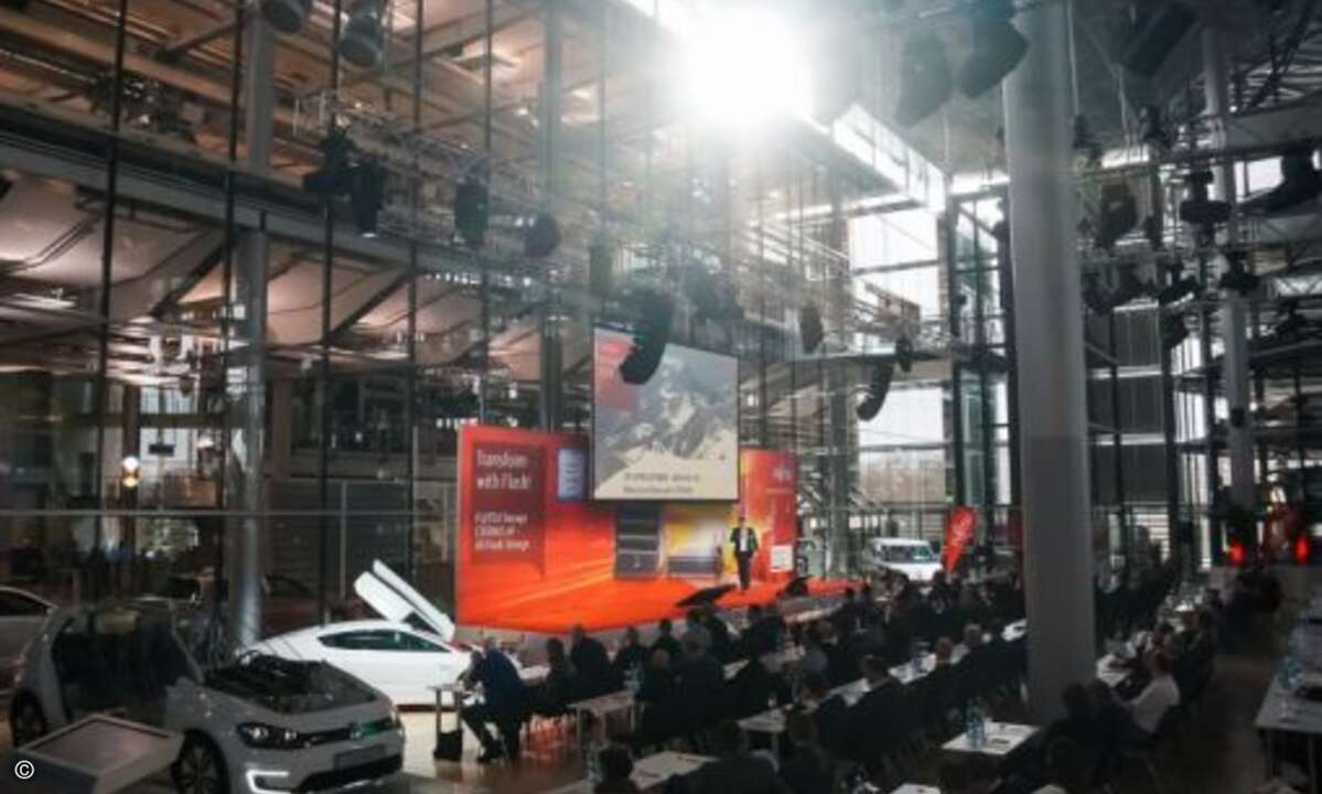 Hier fand die Veranstaltung in der Gläsernen Manufaktur von VW statt (Foto: Fujitsu)