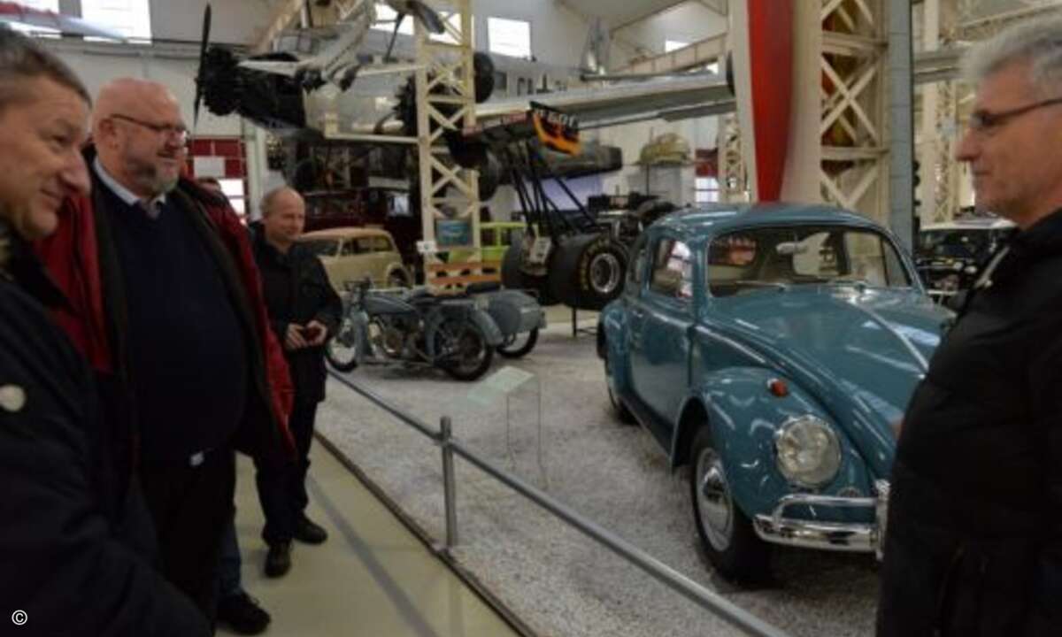 Während drinnen eher die Automobile im Vordergrund standen… (Foto: Fujitsu)
