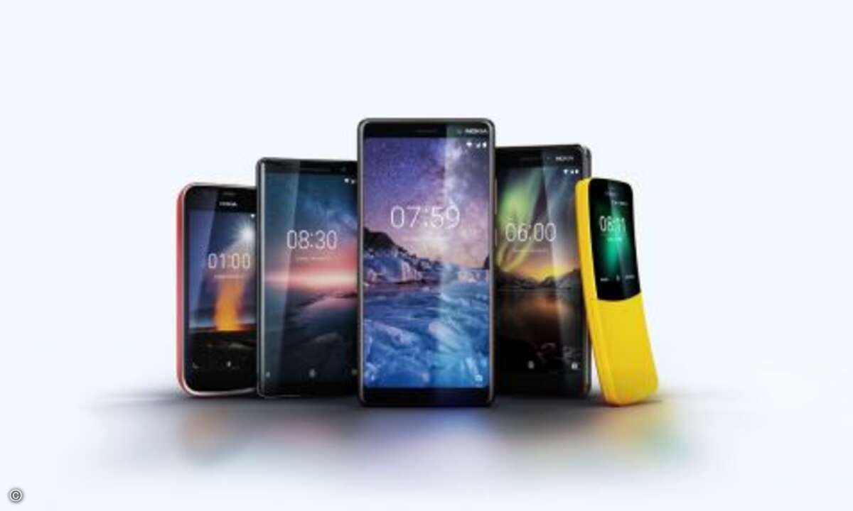 Vier Smartphones und eine Banane... (Bild: Nokia)