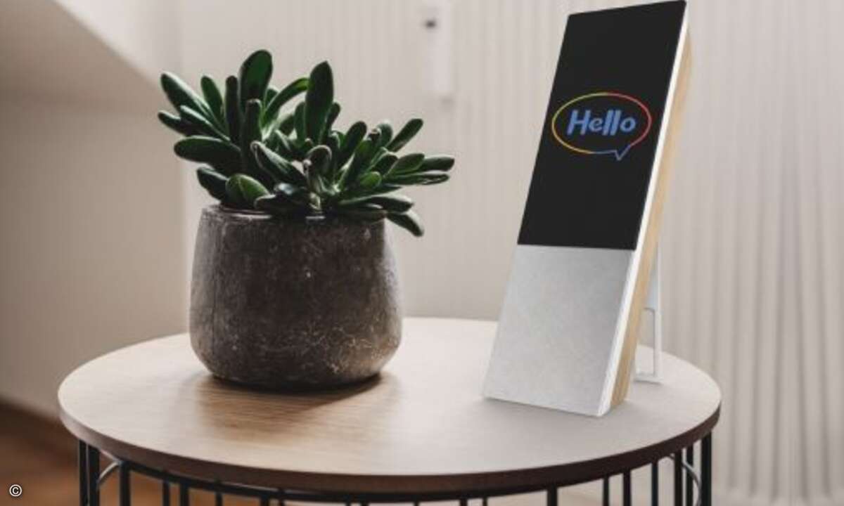 Mit »Archos Hello« hat der französische Hersteller jetzt auch einen smarten Mitbewohner mit hochauflösendem Bildschirm und Lautsprecher im Angebot (Bild: Archos)