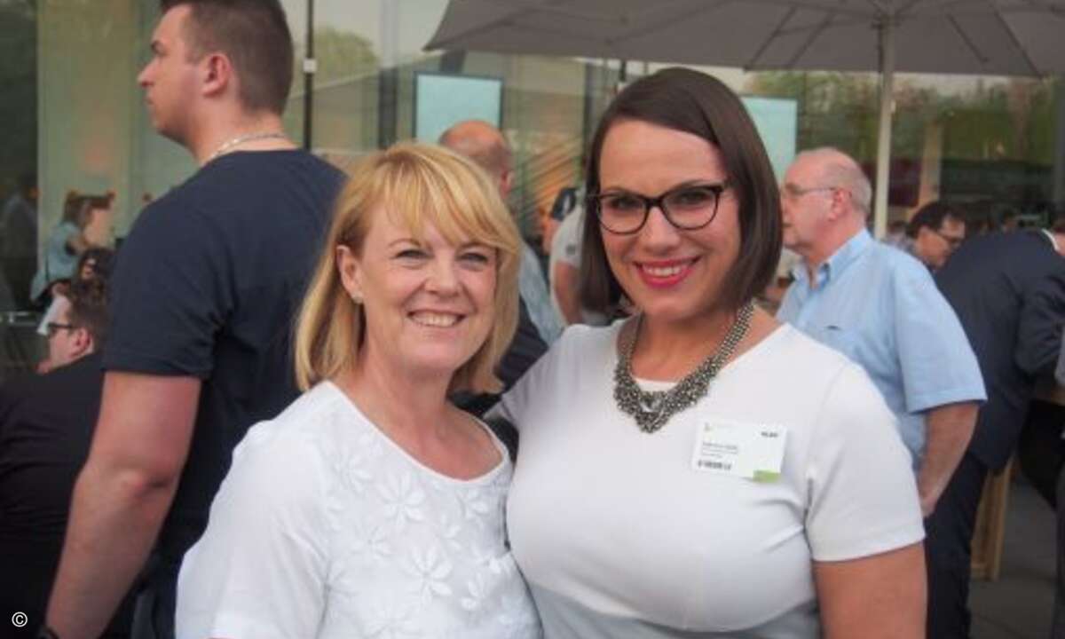 Janet Spacey (Spacey-PR, li.) und Also-Marketingleiterin Sabrina Hoefs (Bild: CRN)