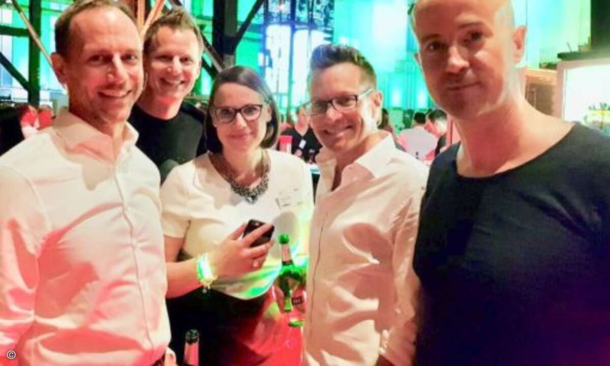 (v. links) Andreas Braun (Symantec), Eric Weis (funkschau), Sabrina Hoefs (Also), Marc Adelberg (CRN) und Matthäus Hose (Weka Fachmedien) (Bild: CRN)