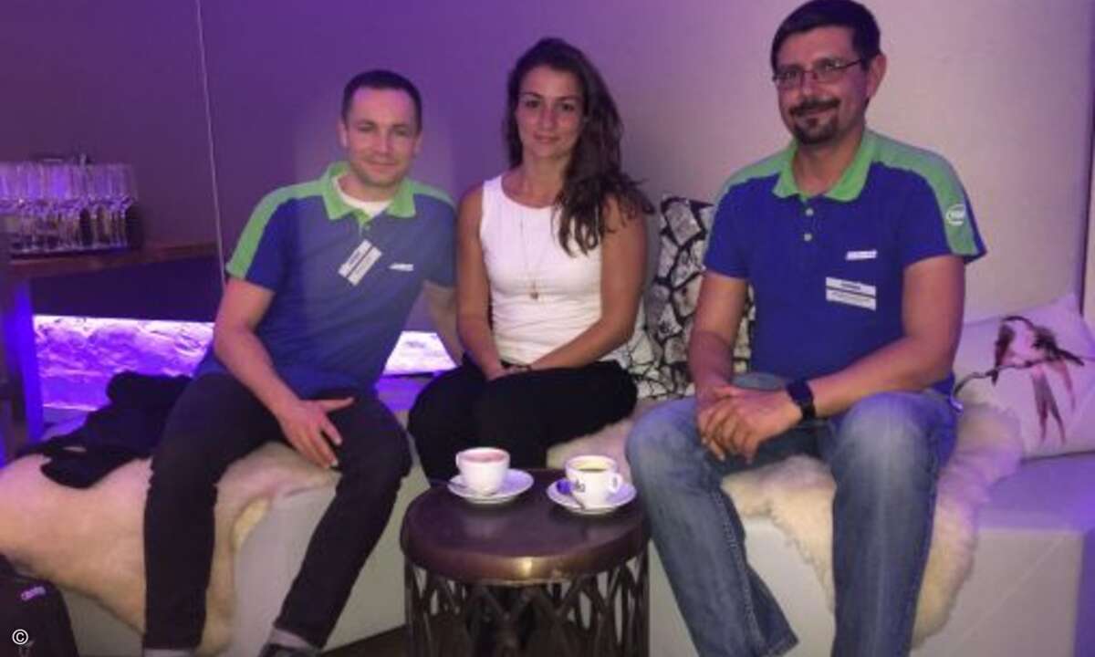Nane Hambarzumkan (Intel) mit Thomas Stolze und Bogdan Kruszewski von Bluechip