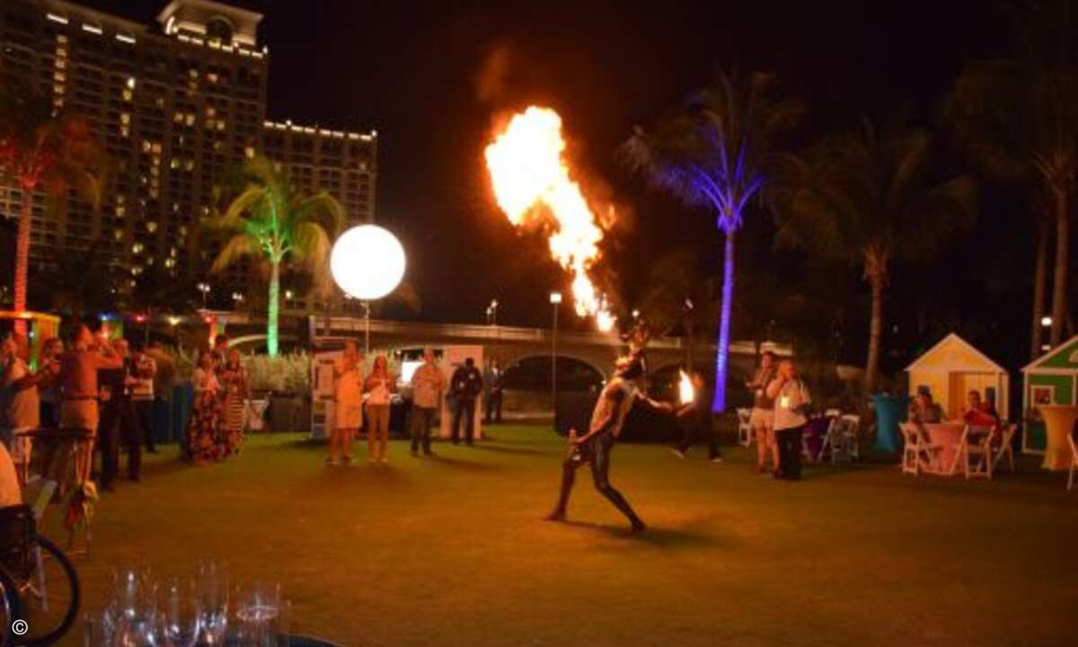 Passend zum folkloristisch-feurigen Abend auf Ciscos Partner Connection Week
(Foto: CRN)