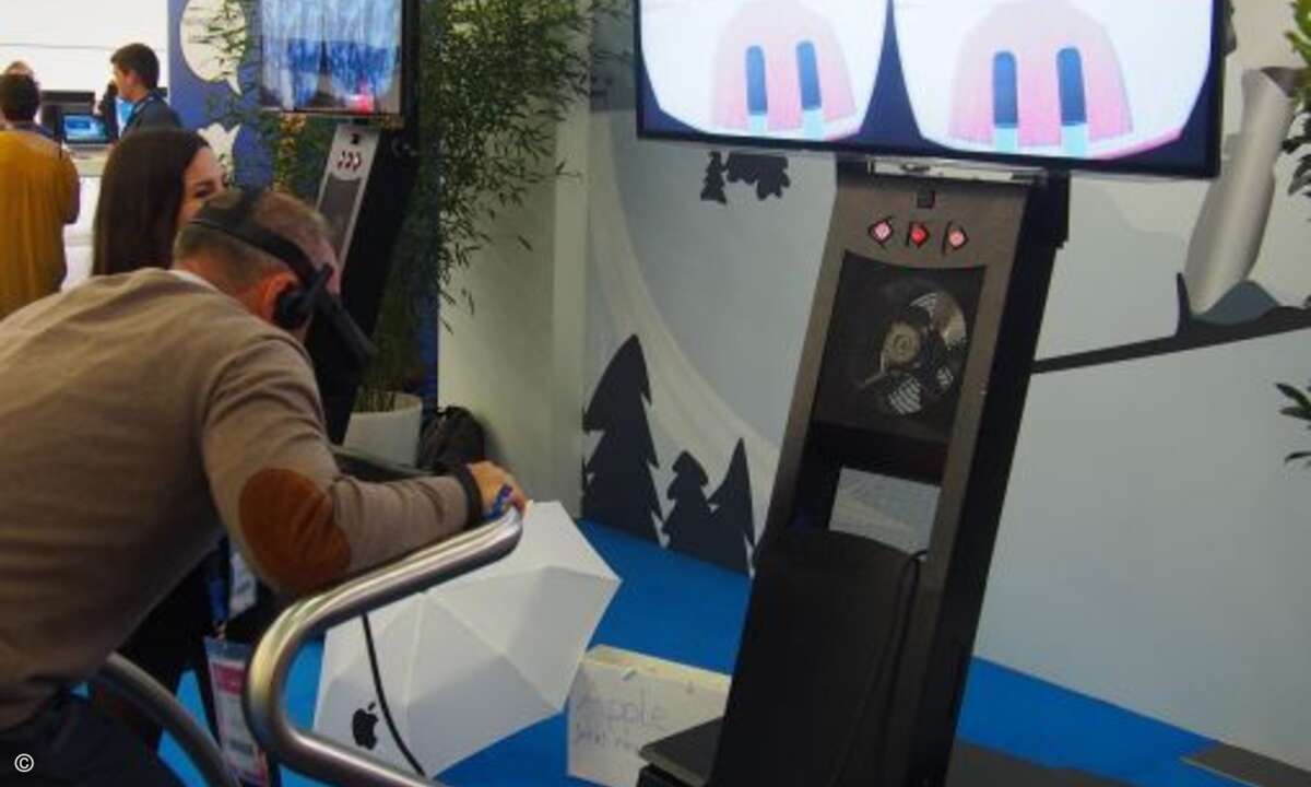 Die Besucher konnten an den Ständen der Hersteller neue Produkte und Lösungen ausprobieren. (Bild: CRN)