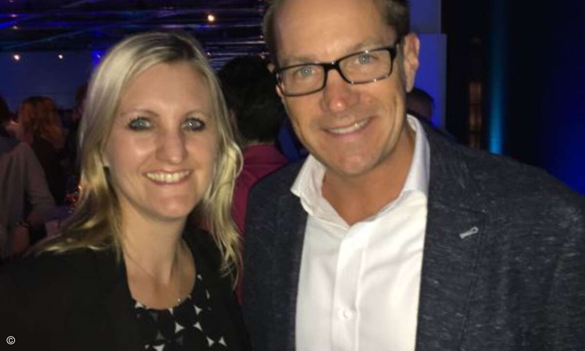 Natascha Schüssler (APC by Schneider Electric) und Marc Adelberg (CRN) (Bild: CRN)