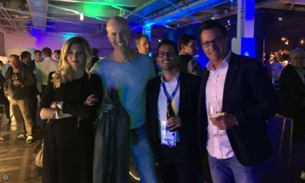 Gina Gießmann, Matthäus Hose, Sascha Colombo (Ingram Micro) und Marc Adelberg (Bild: CRN)