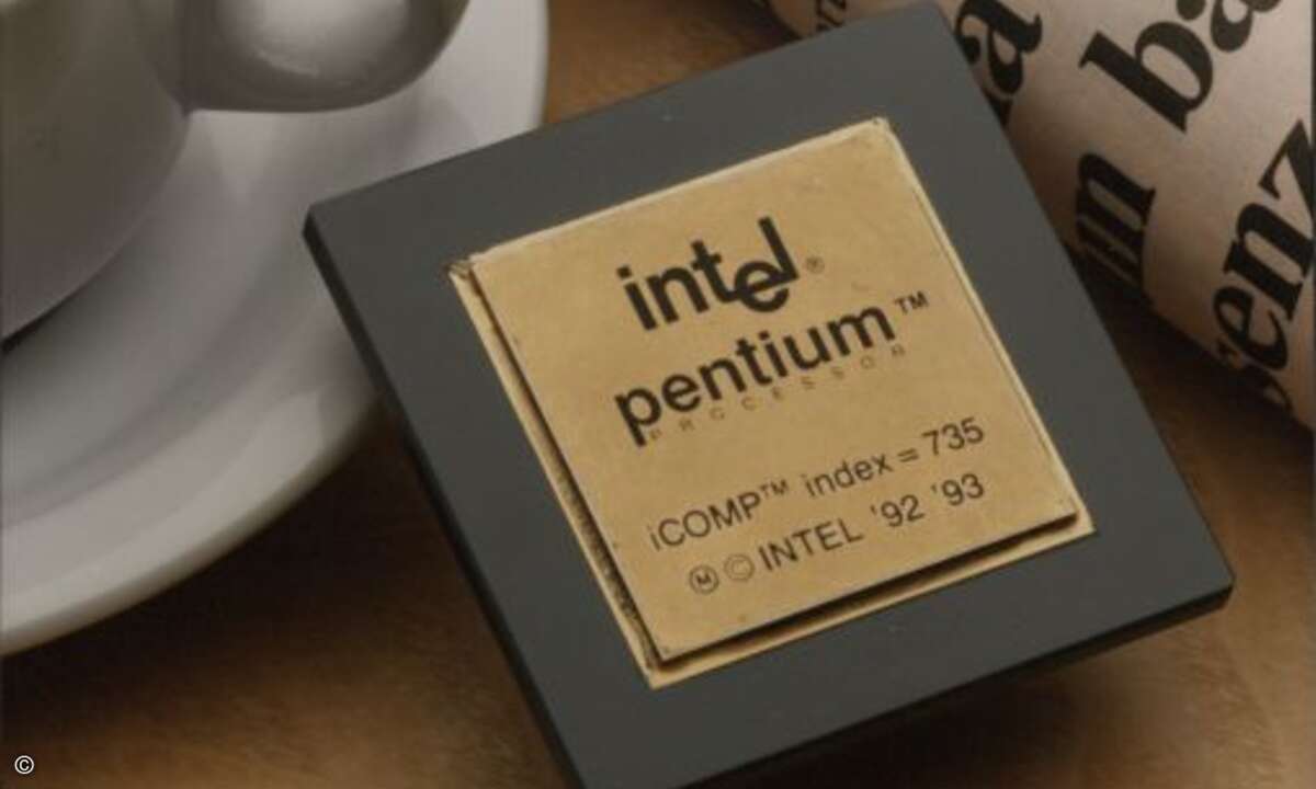 1992 führte Intel den »Pentium«-Prozessor ein. Der Name ist vom griechischen Begriff »penta« für fünf abgeleitet, weil es Intels 5. Microprozessor-Generation war. (Bild: Intel)