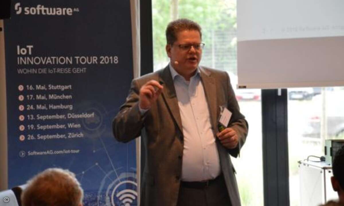 Oliver Edinger vom Competence Center IoT der Software AG bei seiner Einführung in die bunte Welt des Internets der Dinge (Foto: Software AG)