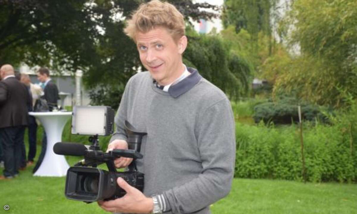 Michael Schneidawind (WEKA FACHMEDIEN) sorgte für professionelle Videobegleitung (Foto: CRN)