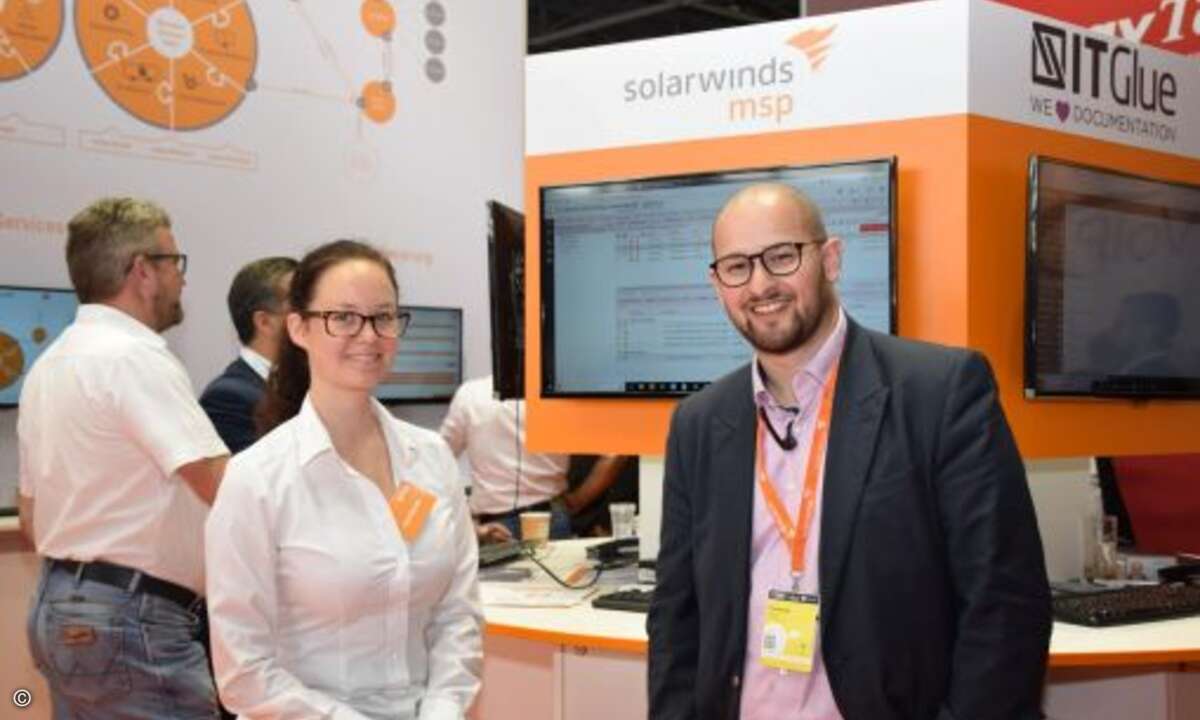 Francesco Dibartolo von Solarwinds MSP stellt bei Acemo aus. Insgesamt war er mit der Anzahl der Leads zufrieden, kritisierte aber die vielen leeren Stände am letzten Messe-Freitag.