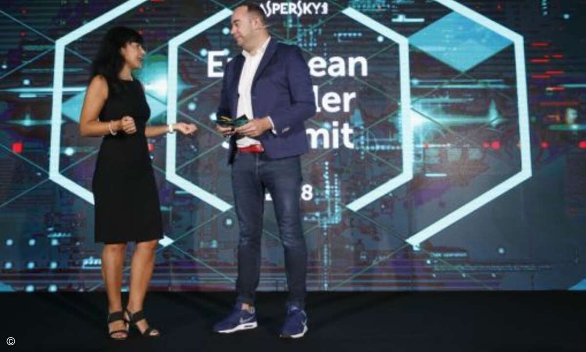 Ilijana Vavan und Martijn van Lom von Kaspersky führten durch die Veranstaltung (Foto: Kaspersky)