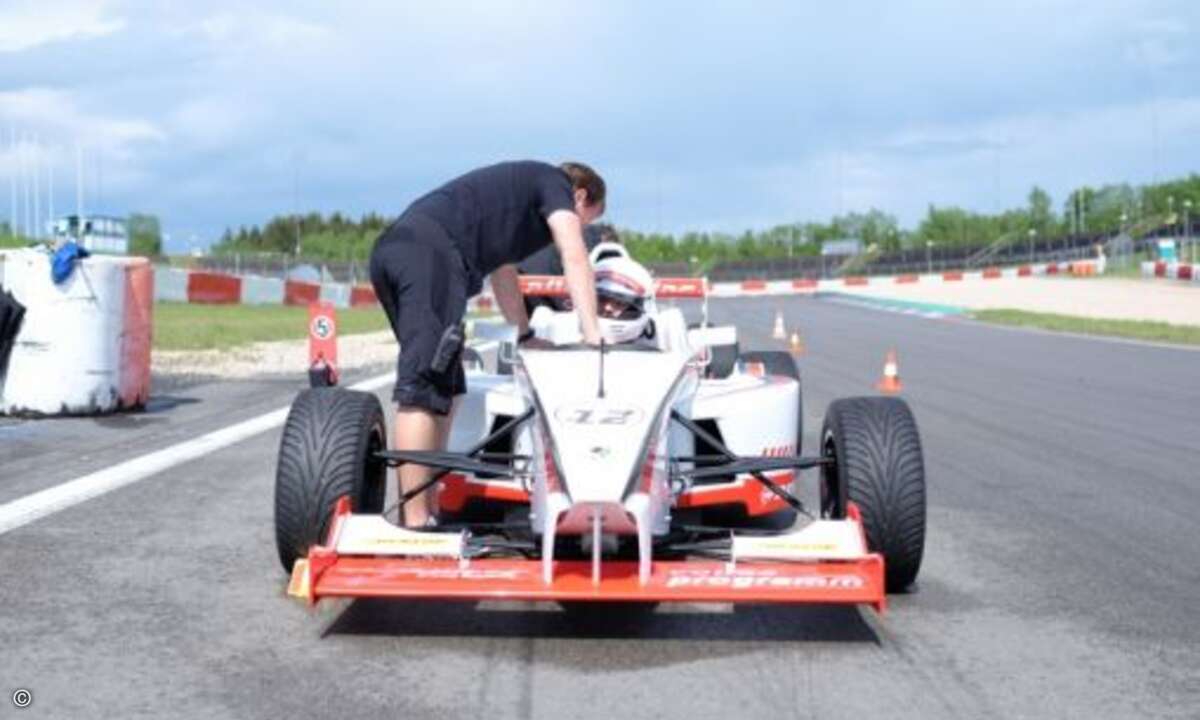 Letzte Instruktionen vor dem Start ... (Foto: Ebertlang)