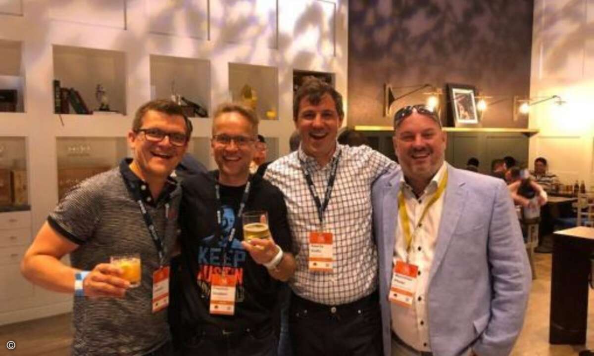 Die fantastischen Vier: Kai Osthoff (Osthoff Innovations), Friedrich Holstein (Honaco Informationstechnologie), Saša Knifić (analog IT) und Maximilian Pfister (Niteflite Networxx) (Foto: Rand Larson)