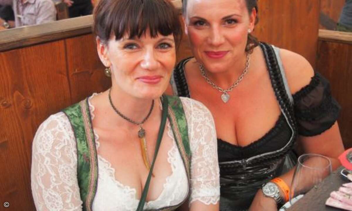 ...oder Sabine Hammer (Lenovo, li.), hier mit Also-Marketing-Chefin Sabrina Hoefs (Bild: CRN)