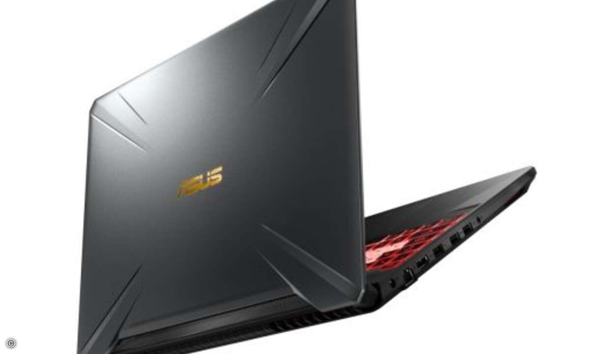 Die beiden neuen TUF-Modelle sind mit 15 Zoll (FX505) oder 17 Zoll (FX705) großen »NanoEdge«-Displays mit einer Bildwiederholrate von bis zu 144 Hz ausgestattet (Bild: Asus)