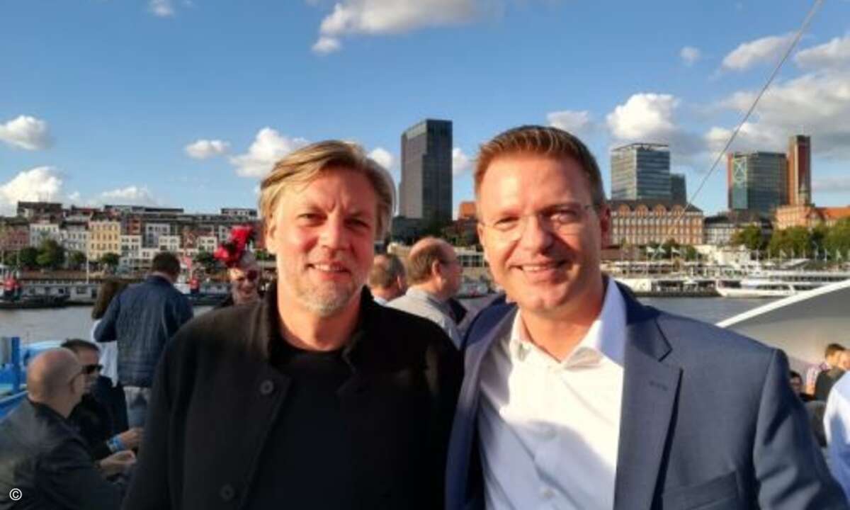 Eset-Kapitän Holger Suhl (re.) mit seinem ersten Offizier Maik Wetzel (Foto: CRN)