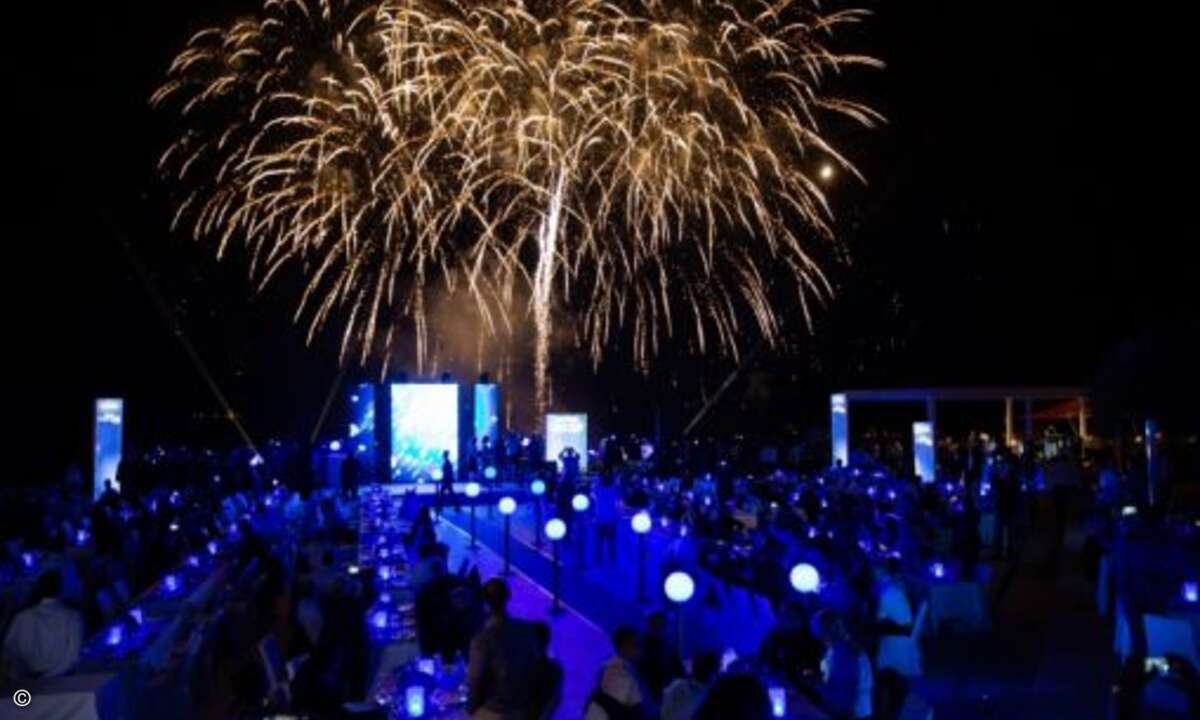 Standesgemäßer Abschluss des Gala-Abends mit einem Feuerwerk (Foto: Sophos)