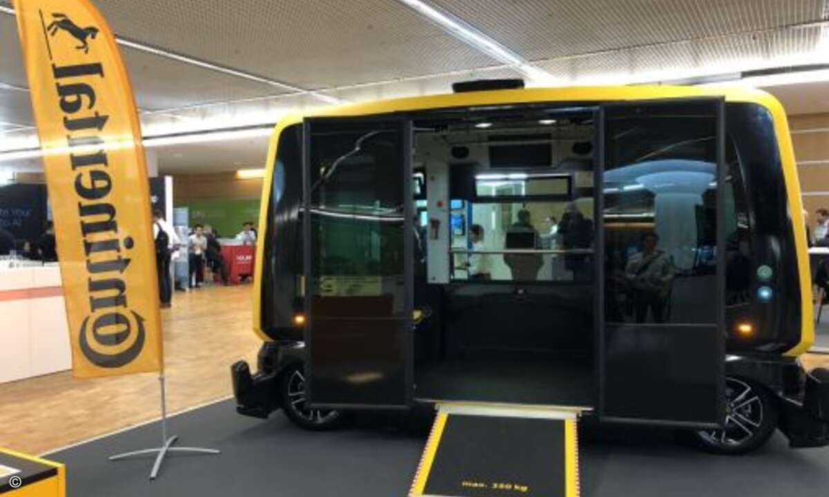 Zahlreiche Automobilpartner von Nvidia, wie hier Continental, zeigten Konzepte und fertige Lösungen für autonomes Fahren (Bild: CRN)