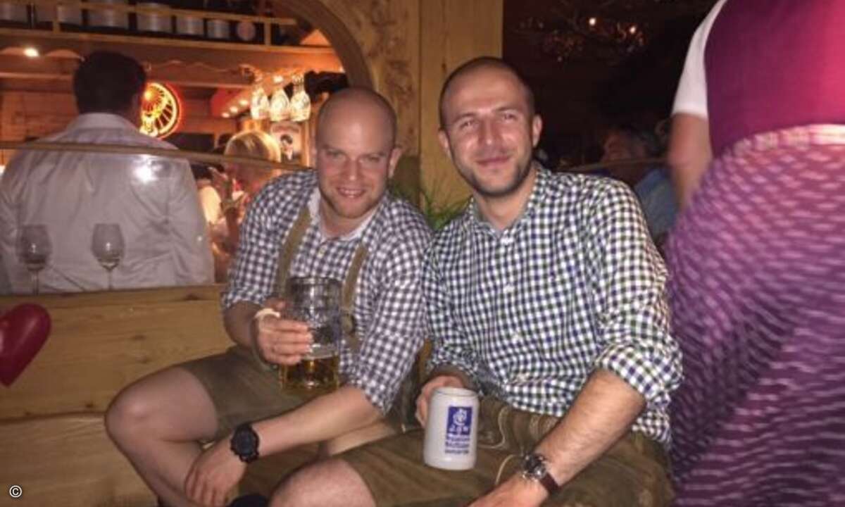 Haben offenbar den gleichen Herrenausstatter: Daniel Thiele von Synaxon und Christoph Reisinger von Bechtle (Foto: CRN)
