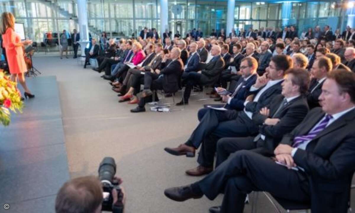 Bereits der Staatsempfang der Bayerischen Staatsregierung am Messevorabend war wie gewohnt gut besucht (Foto: Thomas Geiger - NürnbergMesse)
