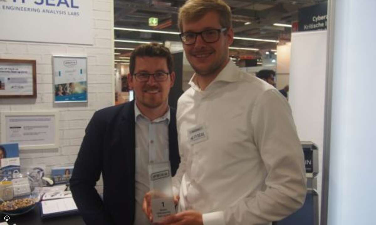 Alex Wyllie und David Kelm von IT-Seal hatten Grund zum Feiern: Die beiden Startup-Gründer, über die CRN bereits vor zwei Jahren berichtet hatte, gewannen auf der Messe den Startup-Award (Foto: CRN)