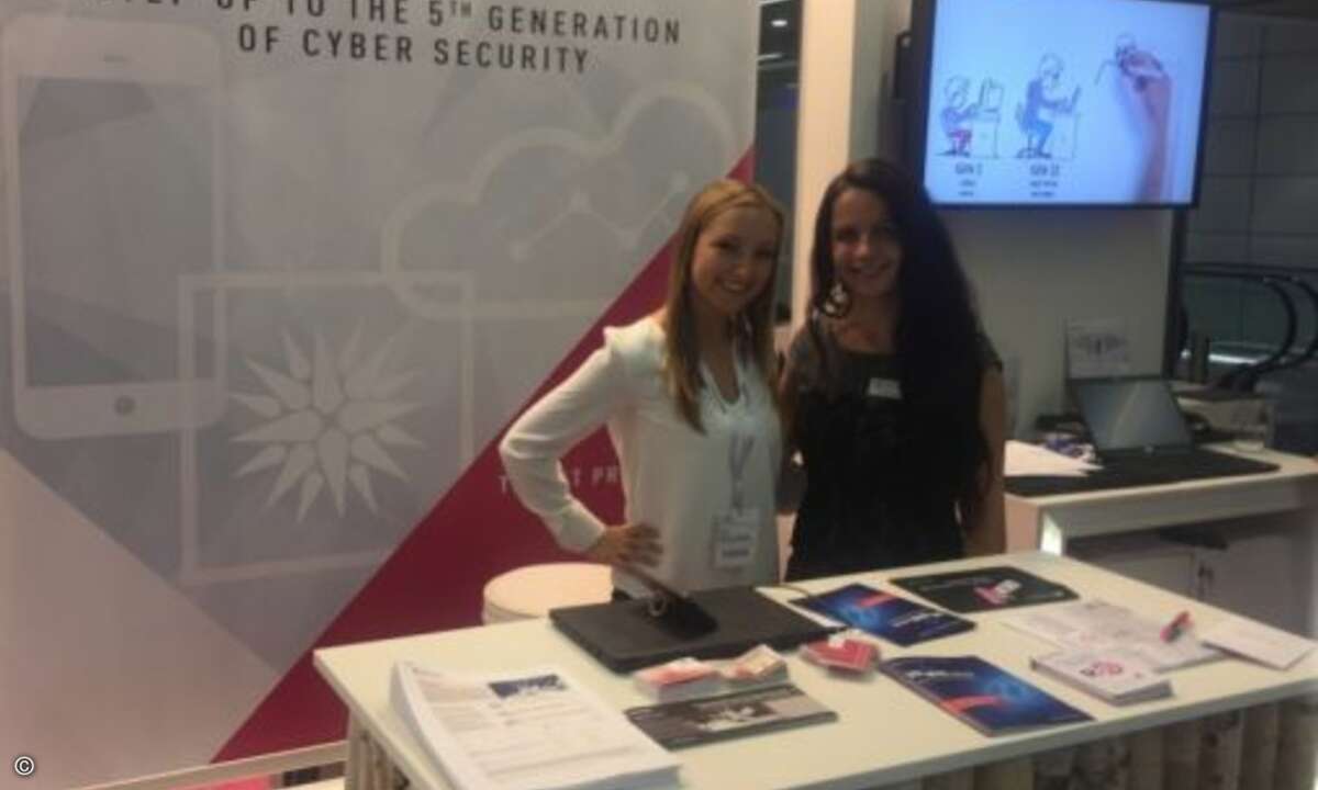 Malina Colombo von CRN mit Tabea Vorberg von Checkpoint (Foto: CRN)