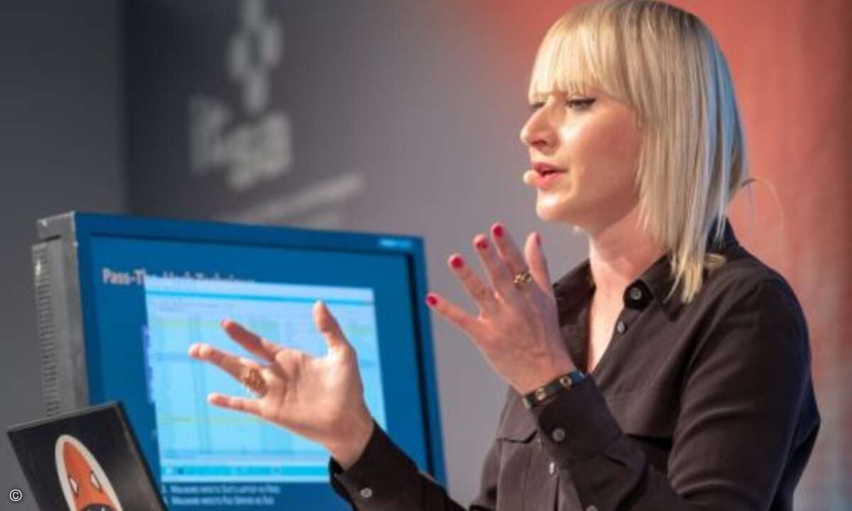 Die Sicherheitsexpertin zeigte, wie leicht es Hacker oft haben, in Unternehmensnetzwerke einzudringen (Foto: Thomas Geiger - NürnbergMesse)