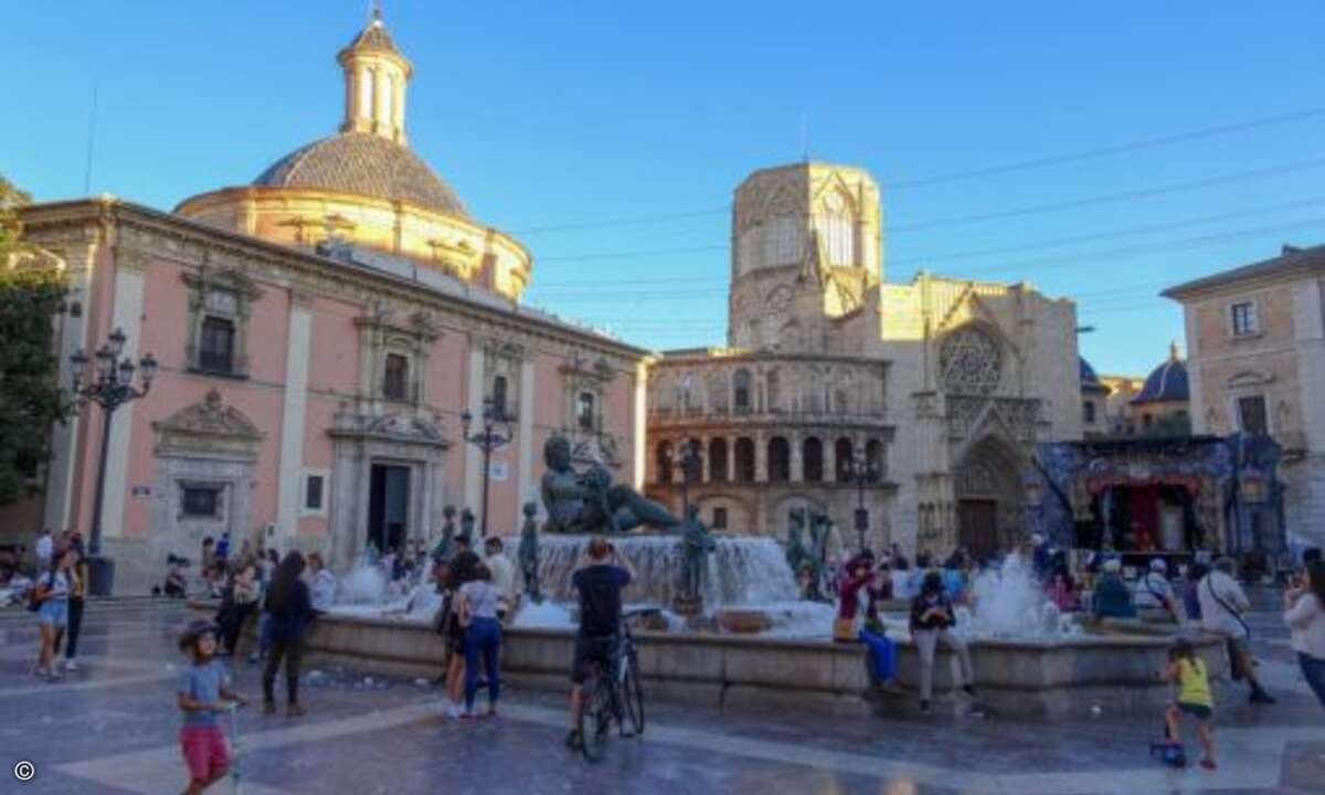 Auch die Altstadt von Valencia wurde per Rad erkundet (Bild: Netgo)