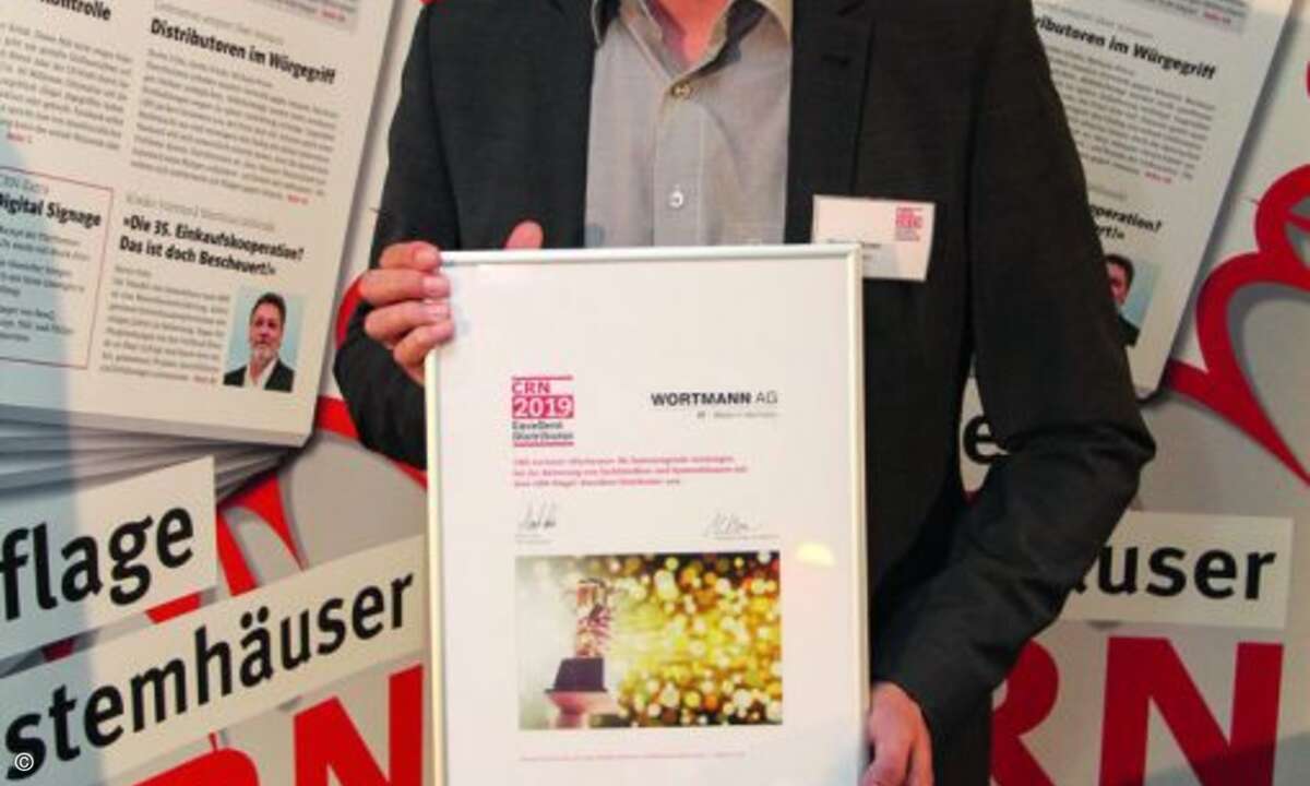Wortmann AG
Die Wortmann AG kann ihr starkes Vorjahresergebnis von 1,93 noch einmal verbessern: Mit Note 1,91 rückt der Hüllhorster Fertiger und Distributor diesmal auf den vierten Platz des Gesamtrankings vor. Wortmann kann in vielen Bewertungskate