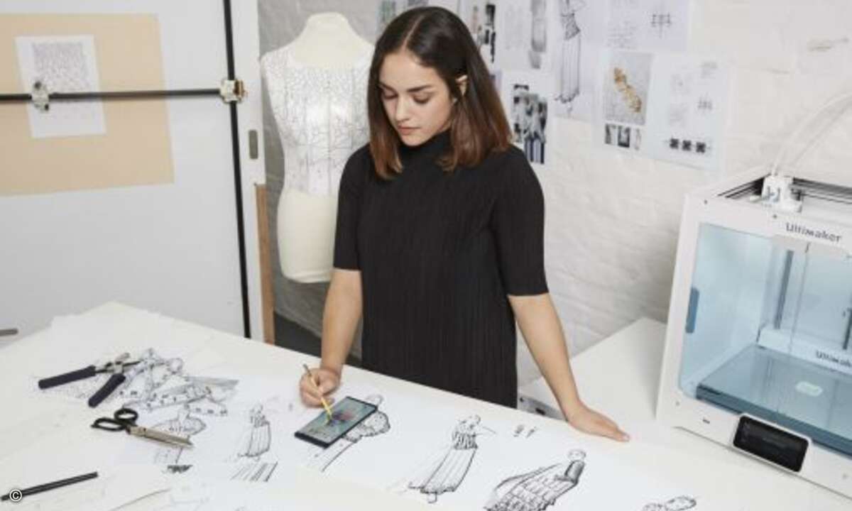 Aurelié Fontan verwendete die Kamera und den S Pen des Samsung Galaxy Note9, um ein digitales Skizzenbuch zu erstellen und so Notizen und Inspirationen festzuhalten (Bild: Samsung)