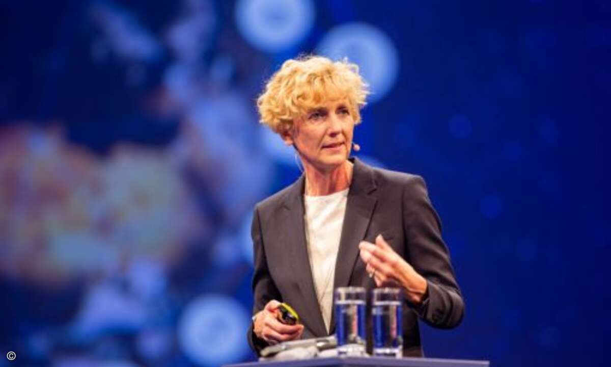 Microsoft-Deutschland-Chefin Sabine Bendiek gab den rund 2.500 angereisten Partnern einen Ausblick, wo die Reise hingeht (Bild: Microsoft)