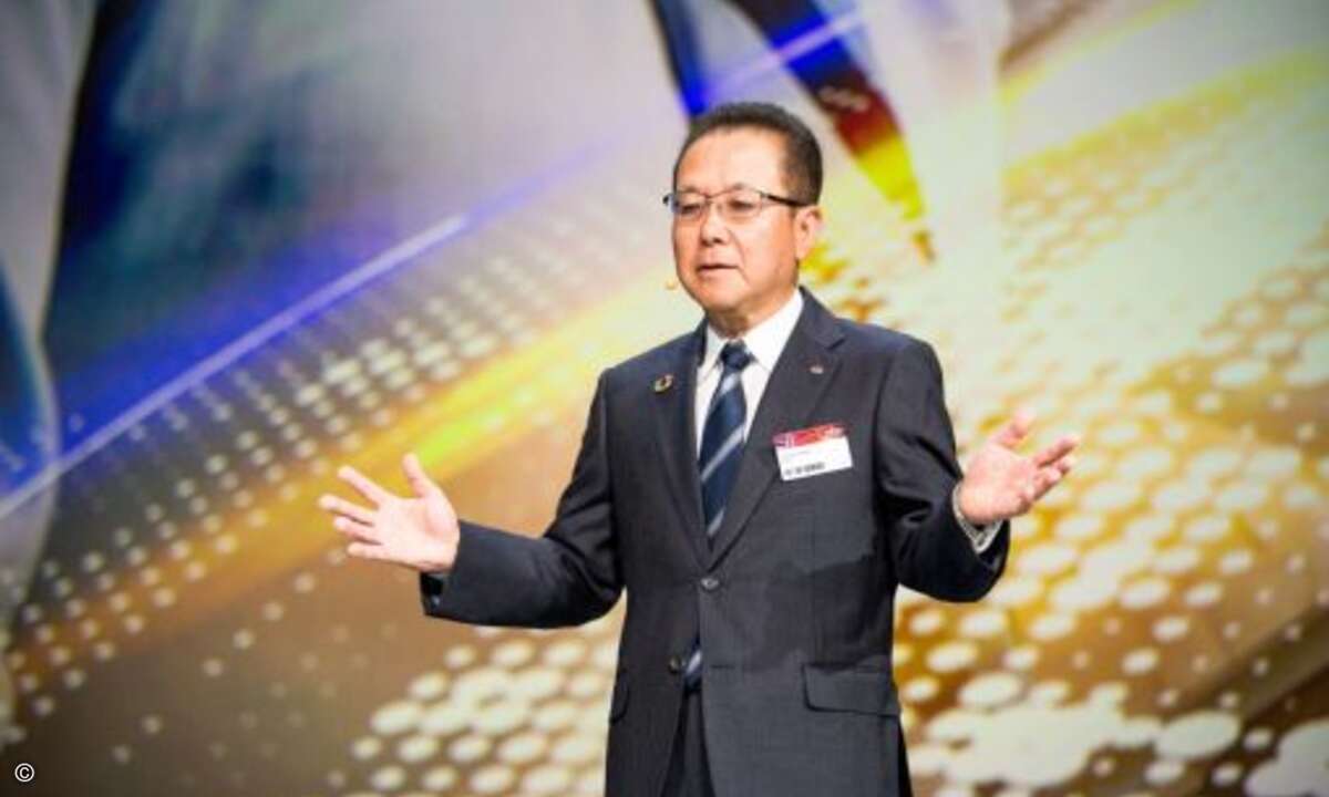 Auch Fujitsu-Präsident Tatsuya Tanaka fühlt sich in München Riem schon fast wie zu Hause (Bild: Fujitsu)