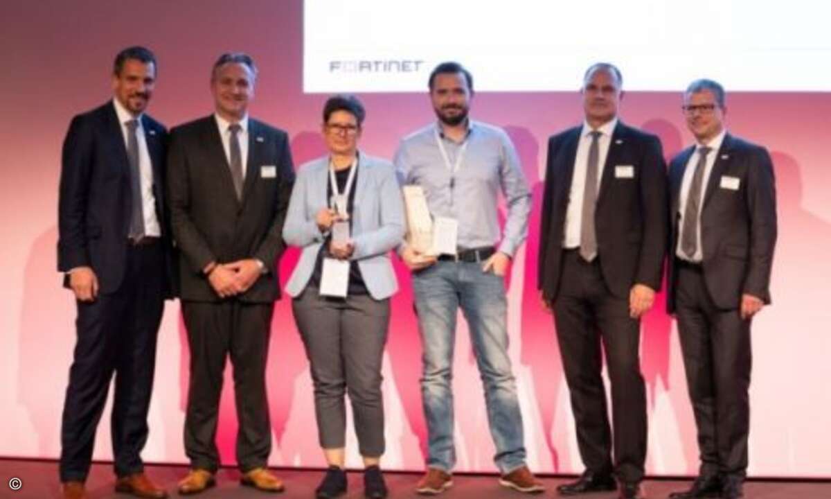 Die Ehrung als »Enterprise Partner of the Year« ging an Computacenter (Foto: Fortinet)