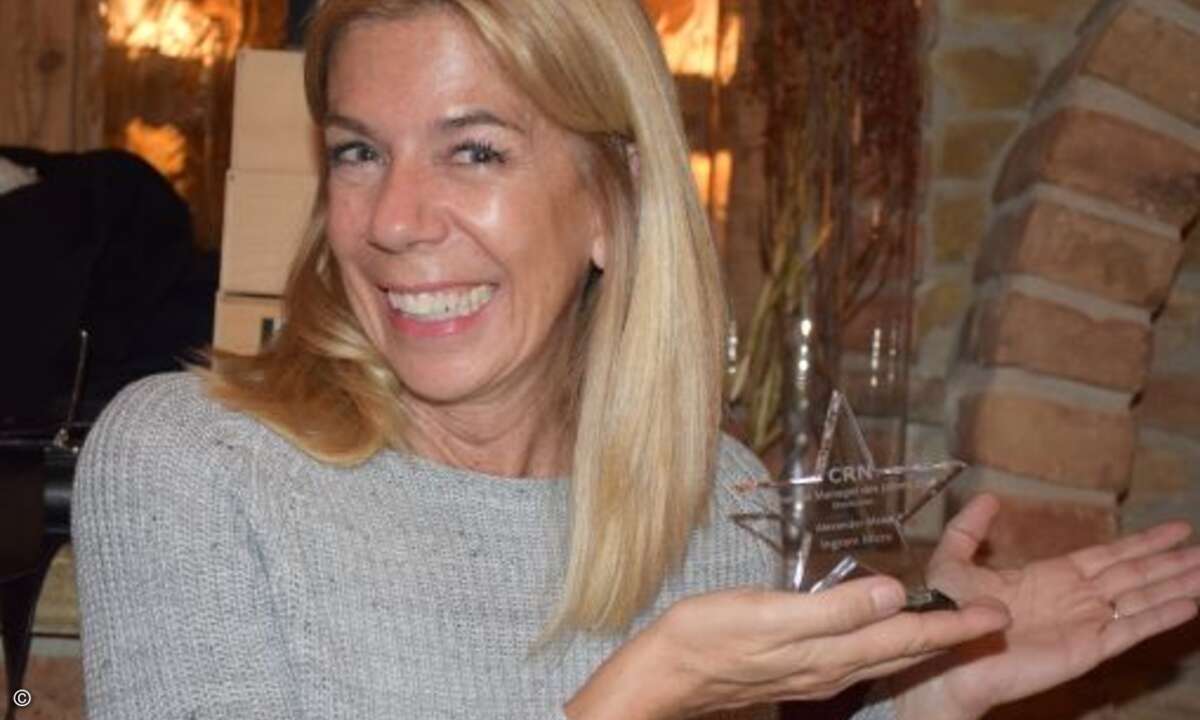 Diesen CRN-Channel-Champion-Award hätte Reneé Bergeron (Senior VP Global Cloud) bei Ingram Micro auch gerne. Aber er gehört zur Sammlung Maier - der Grundstock für ein Channel-Museum, das der Deutschland-Chef von Ingram Micro nach seiner Karriere vie