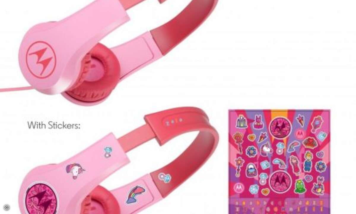 Die Squads kommen mit einem Audio-Split-Adapter, mit dem sich gleich mehrere Kopfhörer an ein Telefon oder Tablet anschließen lassen. Dies ermöglicht bis zu vier Kindern gemeinsam Musik zu hören oder Filme anzuschauen. Über ein eingebautes Mikrofon k