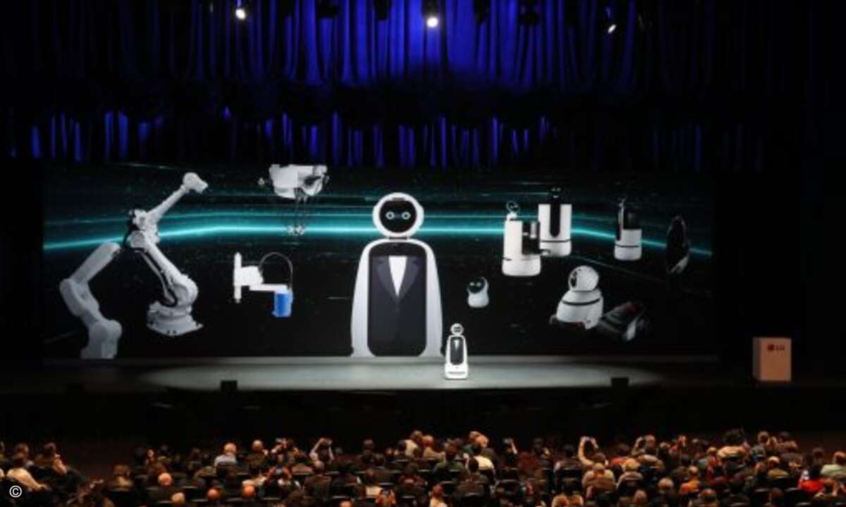 LG ließ eine ganze Roboter-Armee aufmarschieren (Bild: CES)