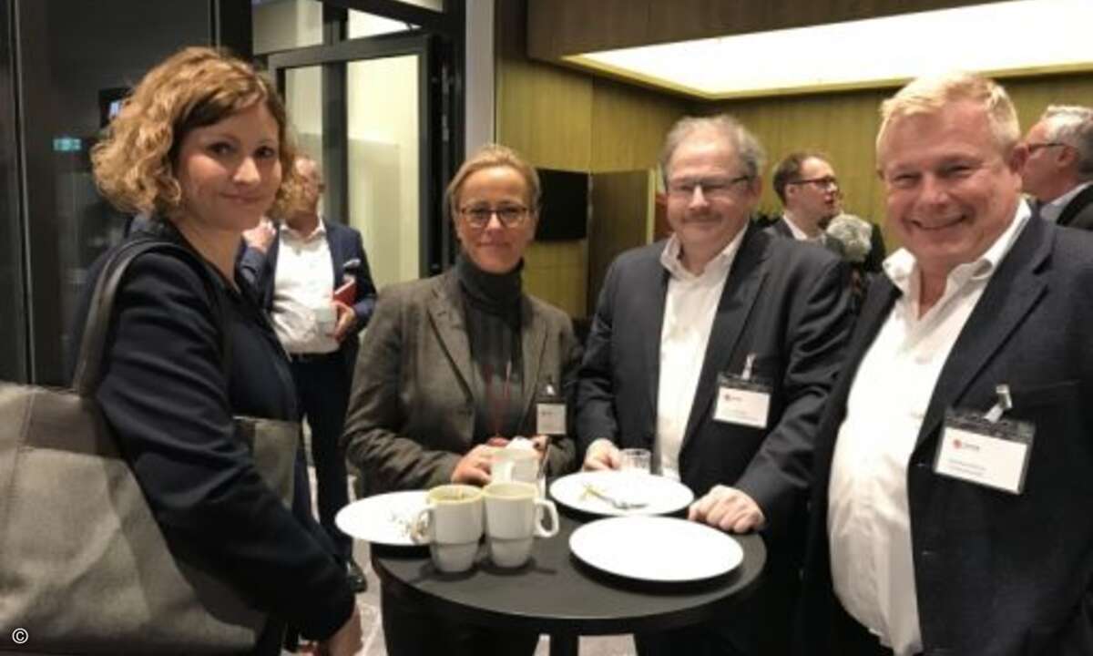 Beste Laune bei Isabel Navarra, Evelyn Vogt, Ulrich Hentschke (alle Westcon) und Reinhard Stüwe (Computacenter) (Foto: Trend Micro)