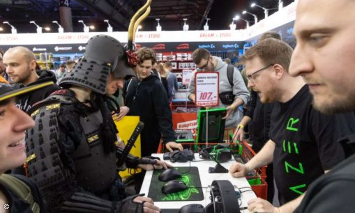 Viele Besucher nutzten auch die Gelegenheit, sich im DreamStore mit Gaming-Hardware und -Zubehör einzudecken. (Bild: Leipziger Messe GmbH/Tom Schulze)