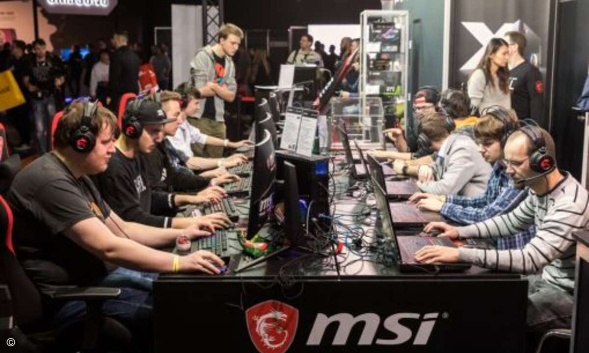 Heiß umlagert waren die Stände der Hardware-Hersteller, wie hier bei MSI. (Bild: Leipziger Messe GmbH/Tom Schulze)