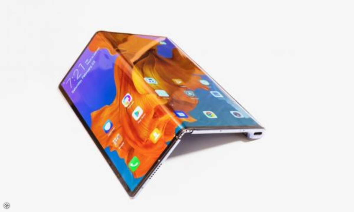 Zusammengeklappt bietet das Gerät ein 6,6 Zoll großes Display auf der einen und ein 6,38 Zoll großes Display auf der anderen Seite. (Foto: Huawei)