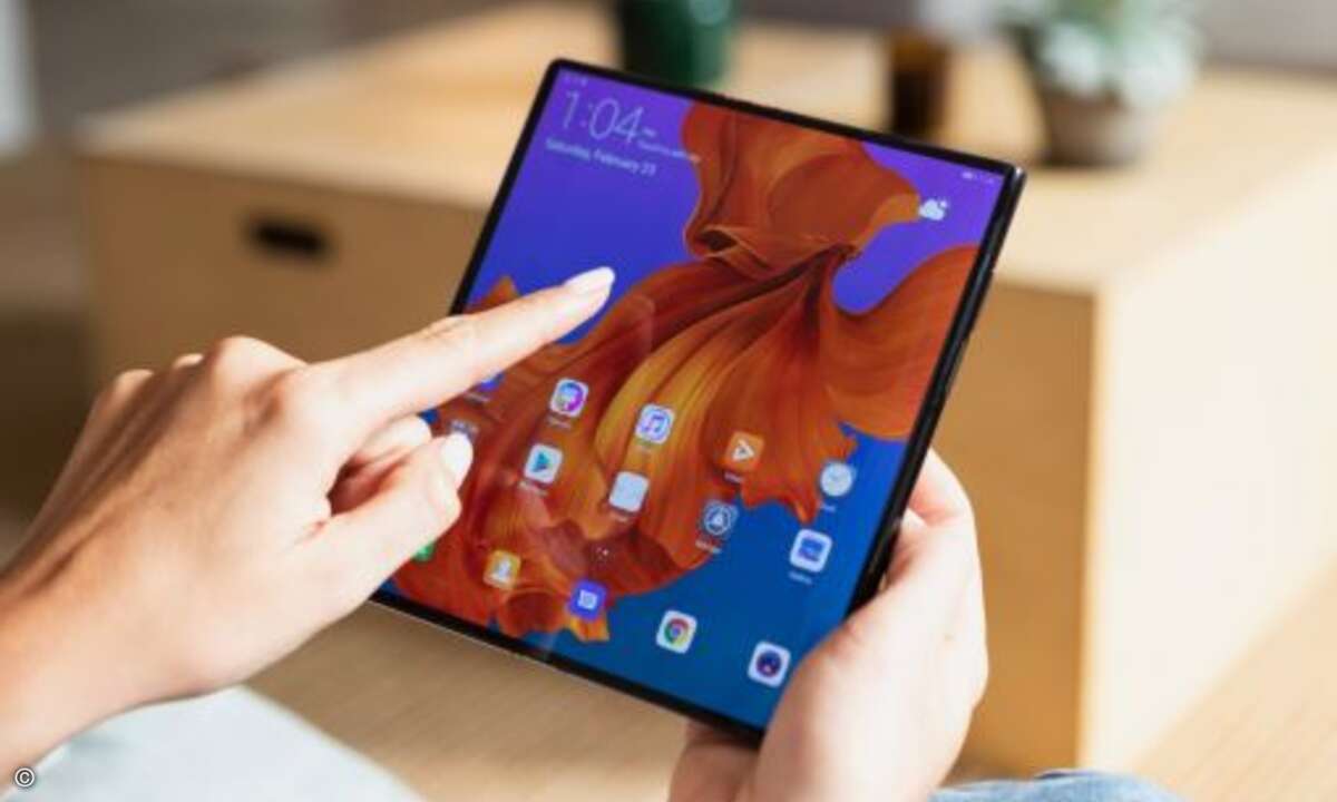 Das »Huawei Mate X« unterstützt 4G und 5G. Dafür hat Huawei einen »Kirin 980«-Prozessor und das superschnelle 5G-Chipset »Balong 5000« integriert. (Foto: Huawei)