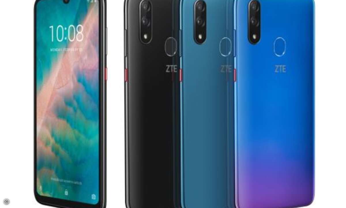 ZTE stellte außerdem das neue »Blade V10« vor, das vor allem mit seinen Kamera-Qualitäten punkten soll. Das Highlight ist eine lichtempfindliche, verbesserte KI-Frontkamera mit 32 Megapixeln und innovativer »Smart Selfie«-Technologie. (Foto: ZTE)