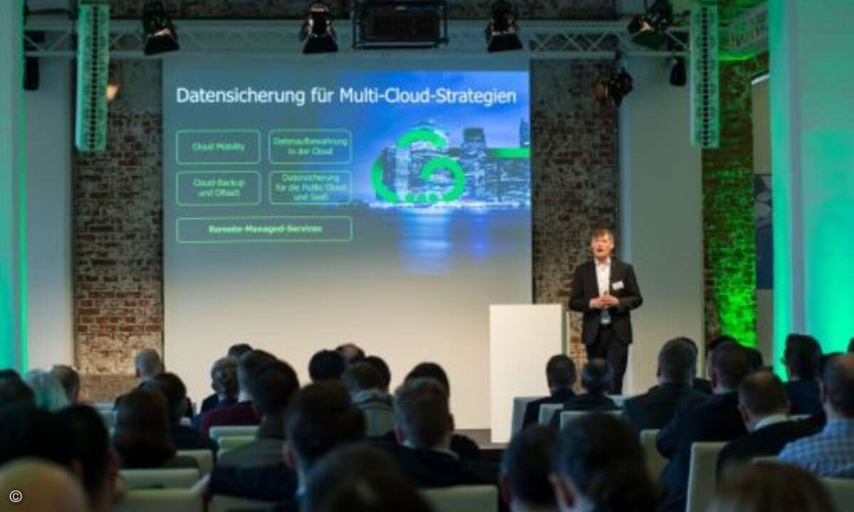 Derzeit rückt bei vielen Kunden und damit auch bei Veeam die Cloud in den Fokus, Thomas Behr stellt die passenden Datensicherungsstrategien vor (Foto: Veeam)