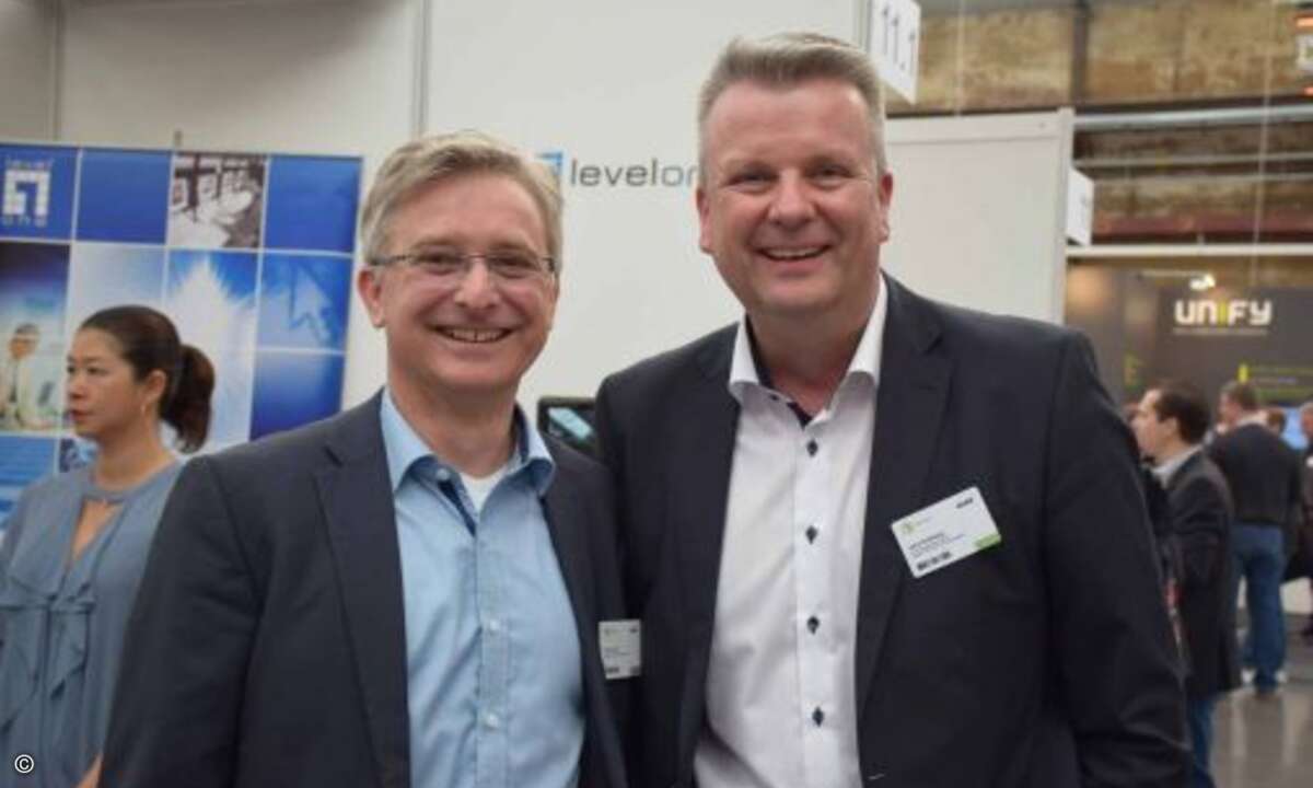 Keiner geht im Channel verloren: Thomas Jell (links) mit Also-Manager Jens Dreising.