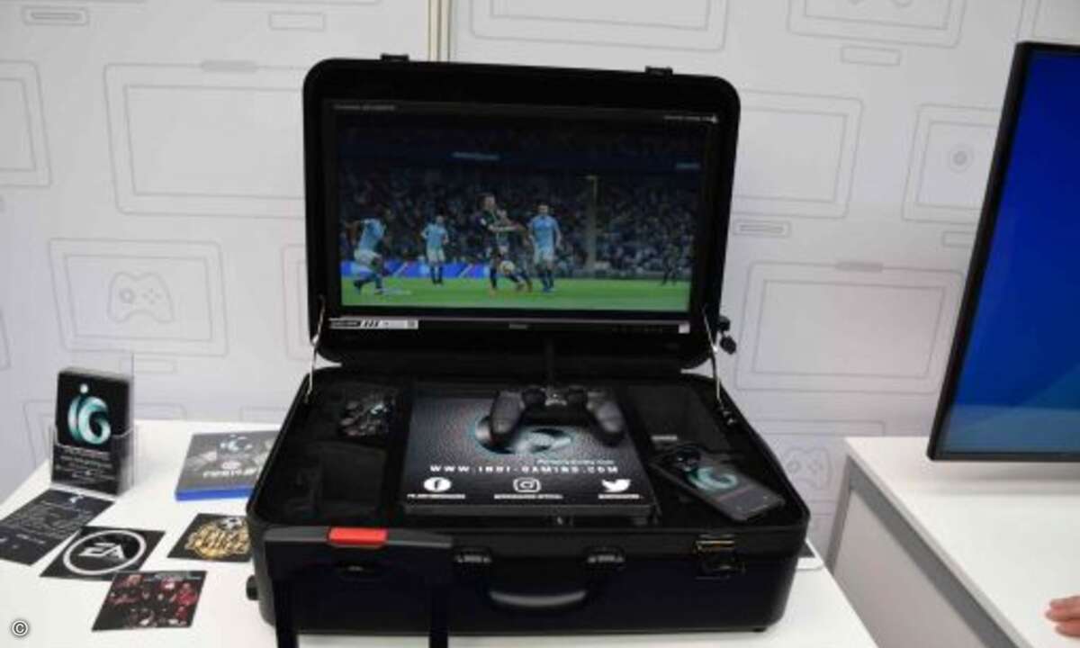 Einen Playstation-Koffer für Gamer samt Konsole und Bildschirm. Nie wieder auf Spiele verzichten.