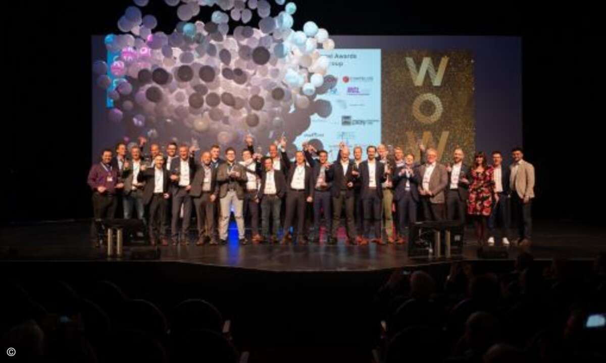Lenovos beste Partner in Deutschland 2018 auf einer Bühne (Bild: Lenovo)